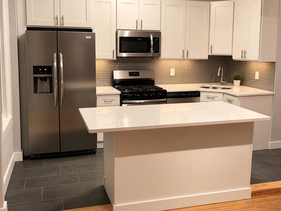 1st image of 6564 Myrtle Ave #3N