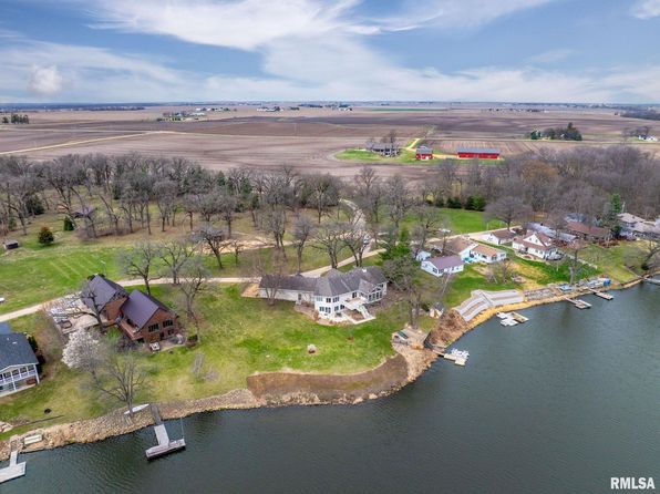 2626 250th St, De Witt, IA 52742