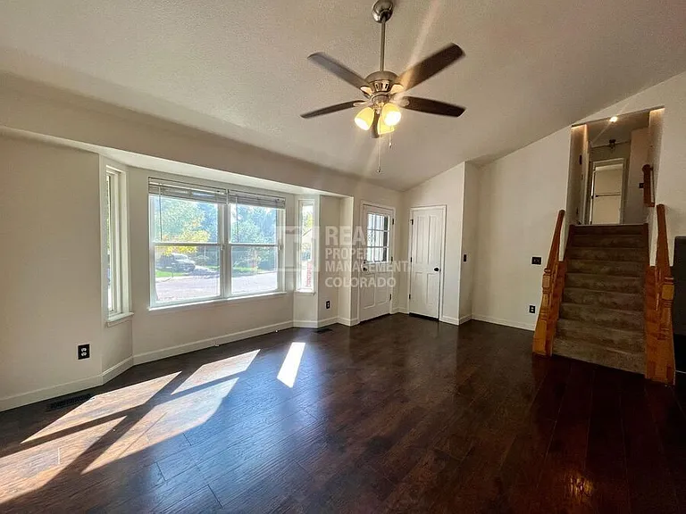 3710 Hickory Hill Dr — Photo 5