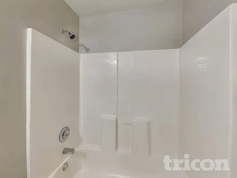 3131 Berthas Overlook — Photo 16