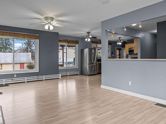 5th image of 2848 Asbury Ave