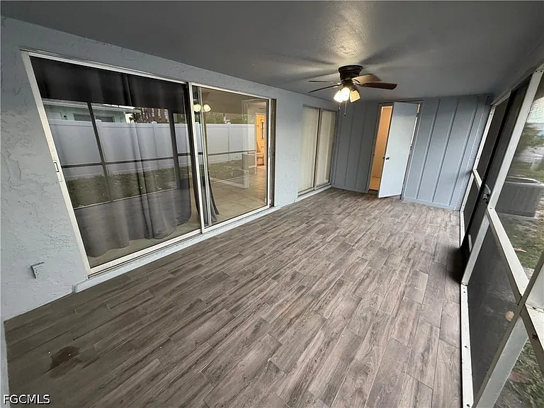 702 SE 47th St #2 — Photo 22