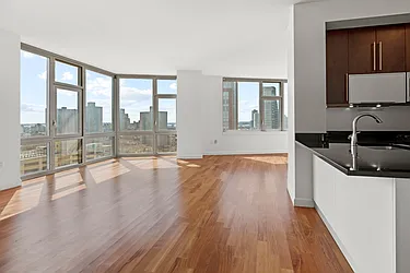 Rented by R New York