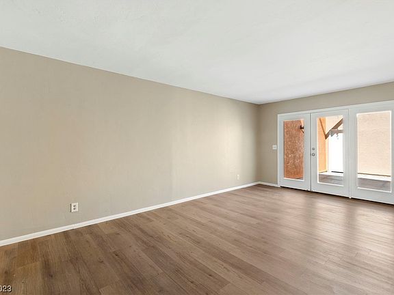 3rd image of 3448 Monte Carlo Dr