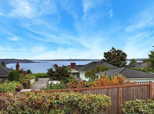 3925 SW 107th St, Seattle, WA 98146