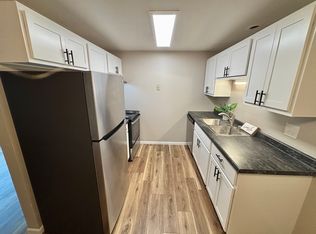 129 Capitol View Ter APT 5, Madison, WI 53713