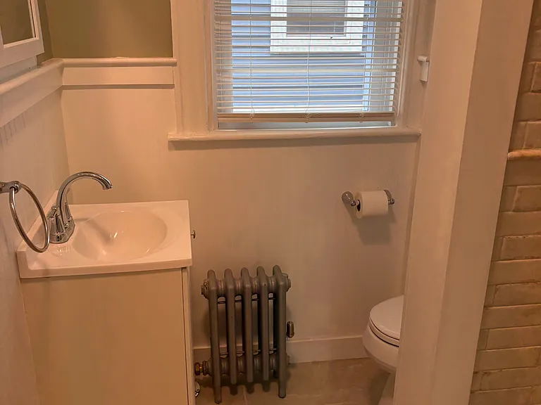 35 Pinehurst Ave #1 — Photo 5