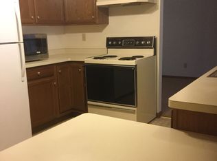 6621 Mariner Dr, Racine, WI 53406