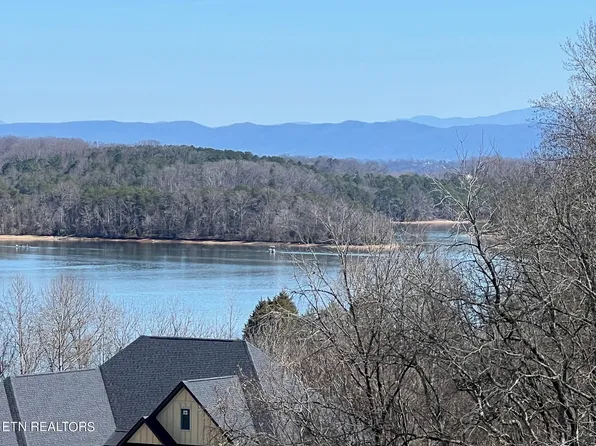 220 Grandville Ct, Vonore, TN 37885