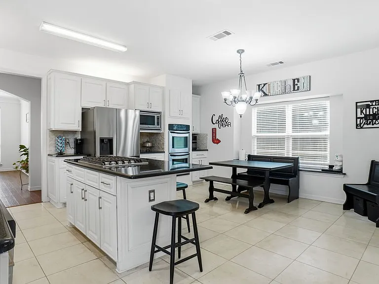 3909 Hogan Manor Dr — Photo 10