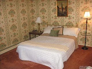 2nd image of 9 Clubhouse Ln