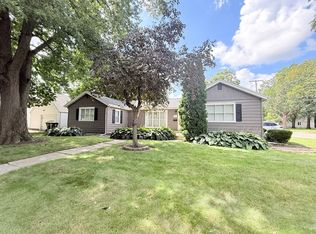 31 University Ct, Normal, IL 61761