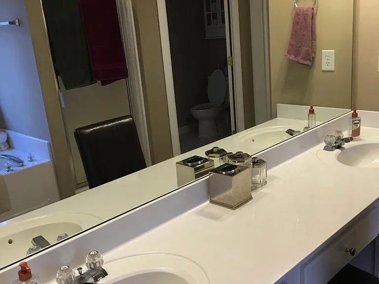 Royal Regency Cir NW — Photo 7