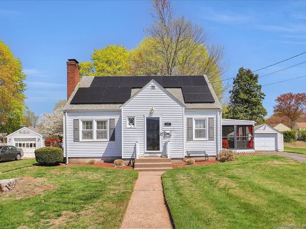 17 Oleary Dr, Manchester, CT 06040