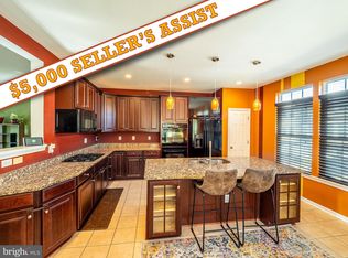 12 Fox Ct, Delanco, NJ 08075