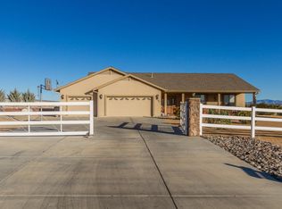 25725 N Cabernet Ln, Paulden, AZ 86334