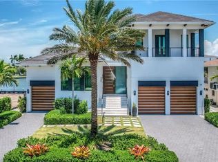 337 Trade Winds Ave, Naples, FL 34108