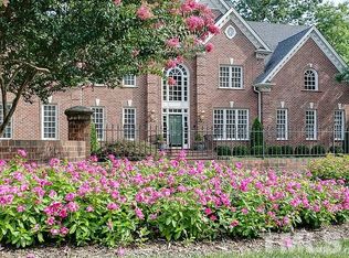 104 Richelieu Dr, Cary, NC 27518