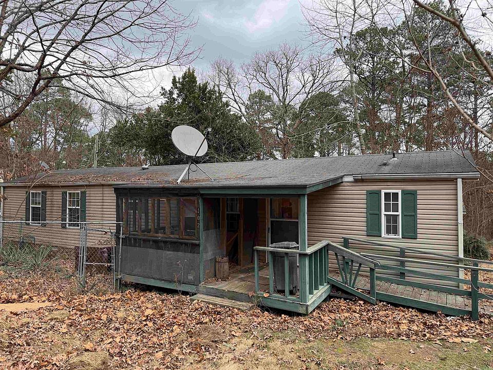 1st image of 102 Fireside Ln