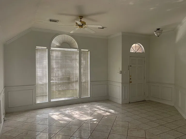 4802 Dove Springs Dr — Photo 3