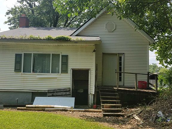 5th image of 413 N Lincoln Ave