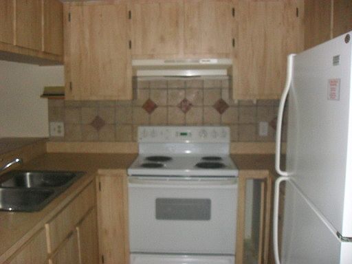 2nd image of 817 Gleason Pkwy APT 2