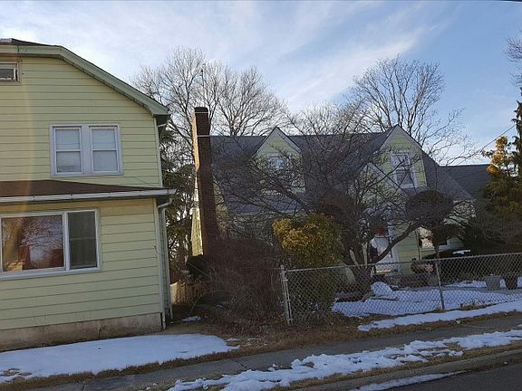 2nd image of 1046 Central Ave