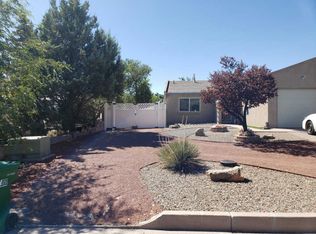 589 Stallion Rd SE, Rio Rancho, NM 87124