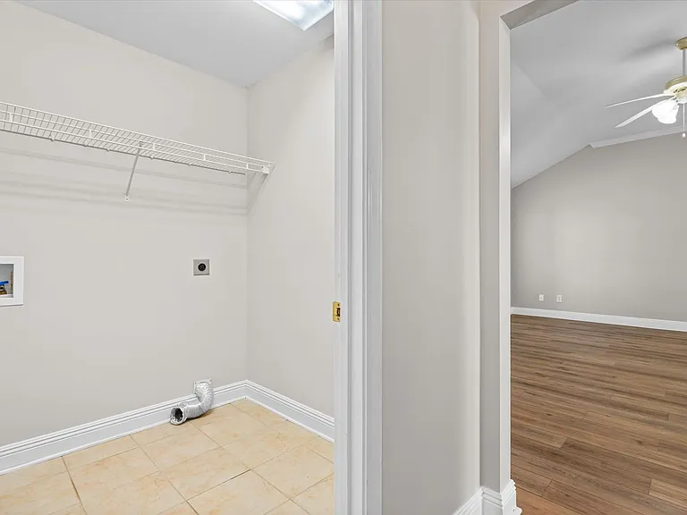 10610 Southside Loop — Photo 18