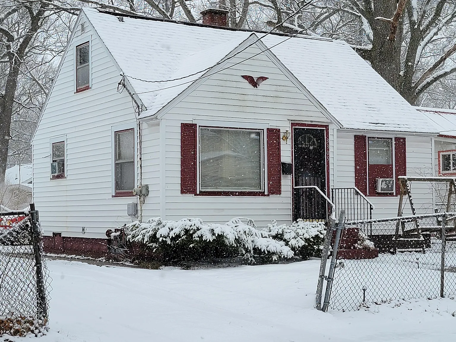 3305 Jefferson St photo 1