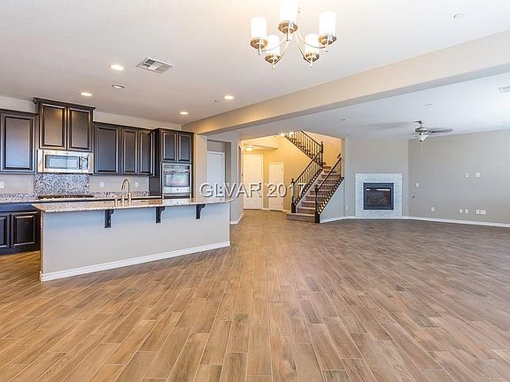 5th image of 228 Punto Di Vista Dr