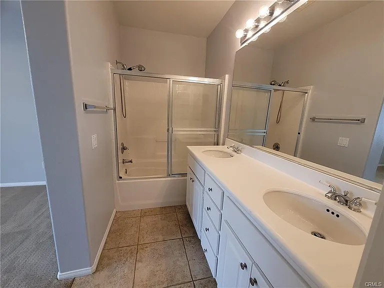 74 Rosenblum #108 — Photo 18