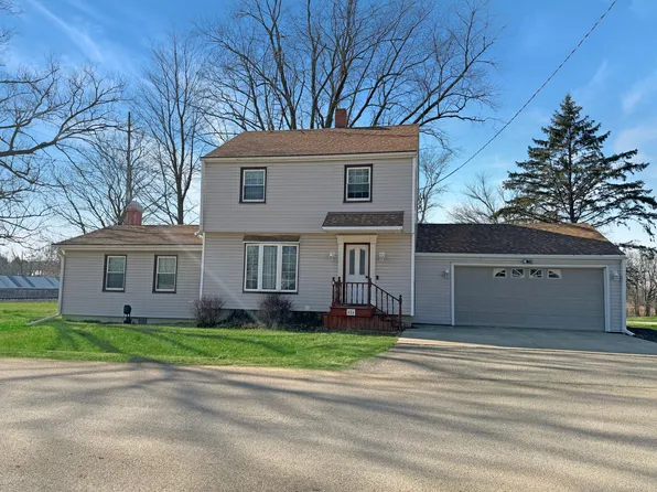 404 N Bridge St, Eleroy, IL 61027