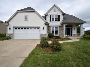222 Dairy Ave, Waukesha, WI 53188