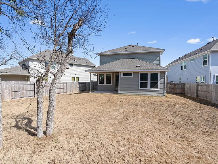 205 Riverhill Cv — Photo 32