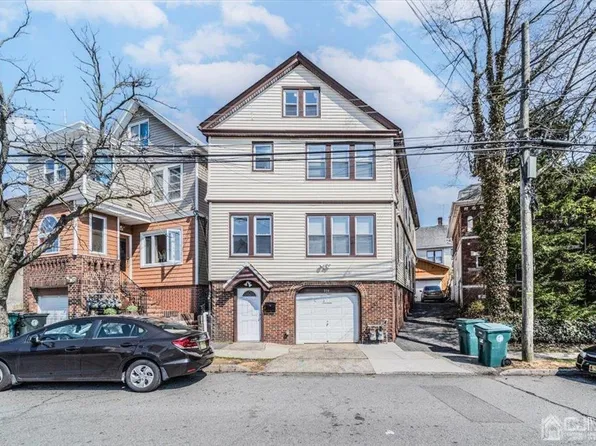 524 Cornell St, Perth Amboy, NJ 08861