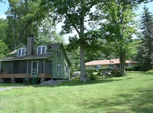122 Io Dr, Hawley, PA 18428