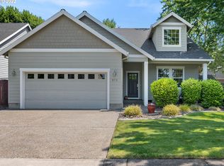878 SE 67th Ave, Hillsboro, OR 97123