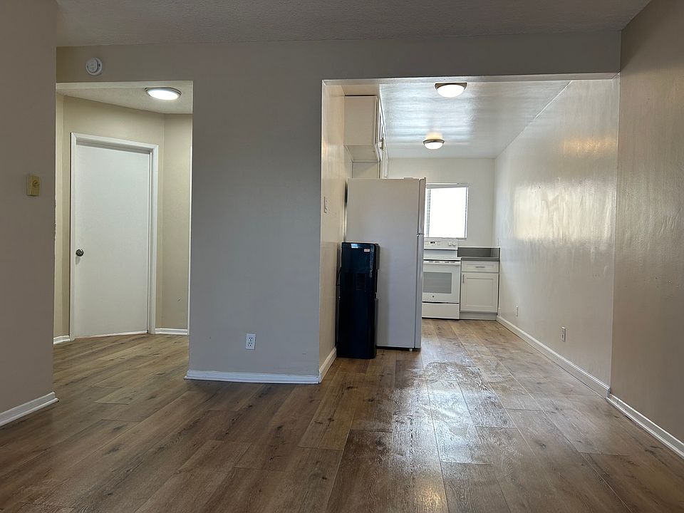 View from living room to kitchen and hallway