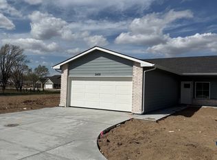 5457 Brisk Bay Ct, Maize, KS 67101