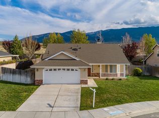 304 Peach Blossom Ln, Tehachapi, CA 93561