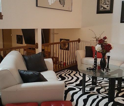 4th image of 17936 Edwards Ave