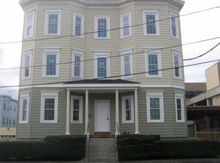 820 Merrimack St, Lowell, MA 01854