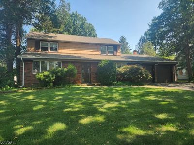 11 Lilac Ln, Somerset, NJ, 08873