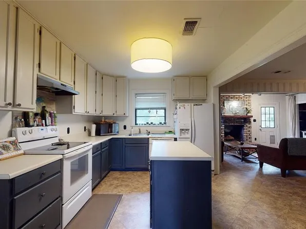 2051 Commodore St, Montgomery, AL 36106