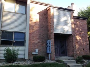 5735 N Autumn Ridge Ct, Peoria, IL 61615