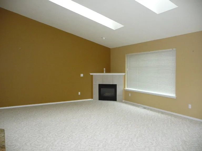 2053 W Park Ct NW — Photo 5
