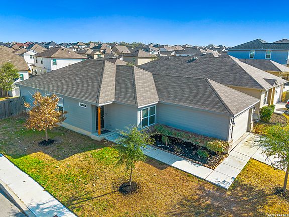 2nd image of 2002 Rhesus Vw