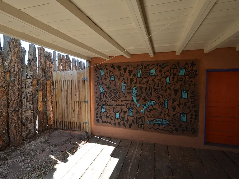 303 Villeros St — Photo 51