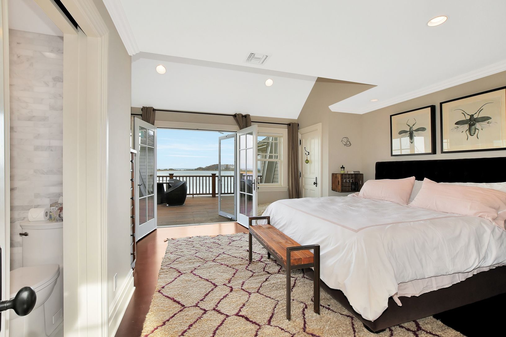 10 Lari Lane, Shelter Island - Bumblebee Manor - Guest Bedroom